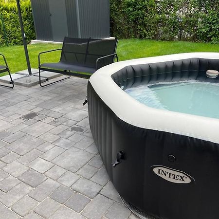 Haushalfte Mit Garten, Kamin, Grill & Whirlpool Nahe Ber Villa เบอร์ลิน ภายนอก รูปภาพ