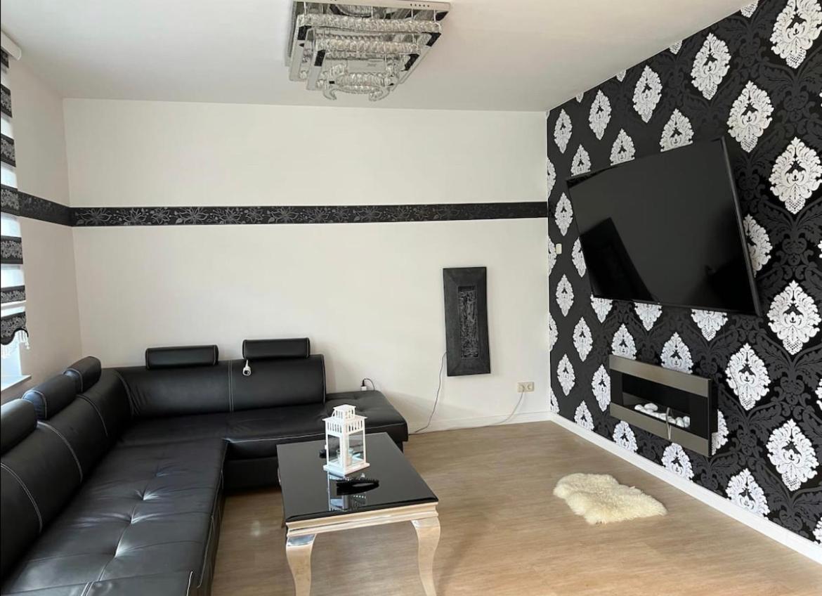 Haushalfte Mit Garten, Kamin, Grill & Whirlpool Nahe Ber Villa เบอร์ลิน ภายนอก รูปภาพ