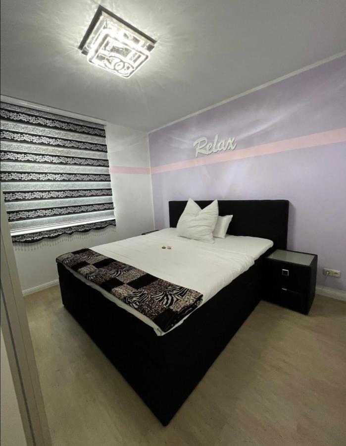 Haushalfte Mit Garten, Kamin, Grill & Whirlpool Nahe Ber Villa เบอร์ลิน ภายนอก รูปภาพ