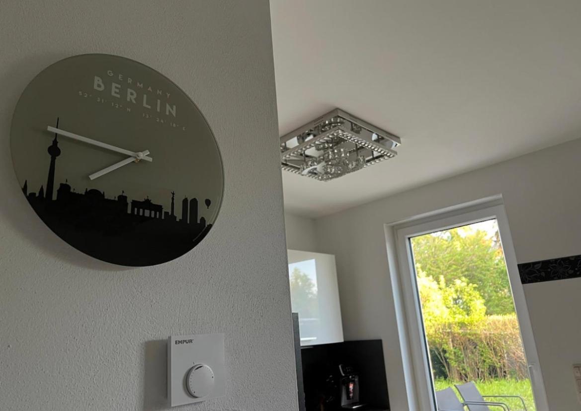Haushalfte Mit Garten, Kamin, Grill & Whirlpool Nahe Ber Villa เบอร์ลิน ภายนอก รูปภาพ
